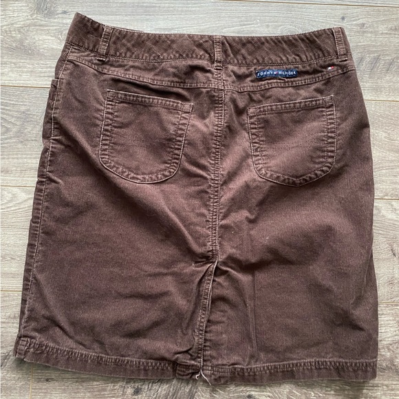 Tommy Hilfiger chocolate brown corduroy mini skirt with back slit 100% cotton - Picture 5 of 11